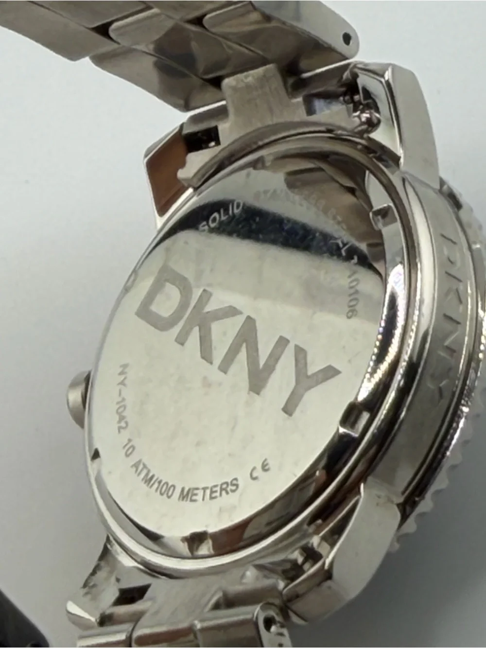 DKNY Blue Dial Stainless Steel Men's Watch new battery 1105